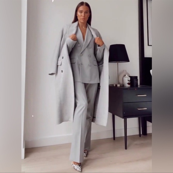 Zara 2 piece Set Button Double Breasted Blazer & Slim Hem Cigarette Pants - Picture 3 of 16